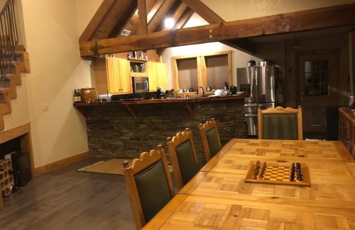 Morrison House | Morrison Mountain Getaway - Red Rocks - Denver