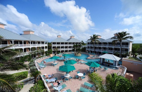 East End Apartment | Morritt's Tortuga Club - Studio Unit/Sleeps 2