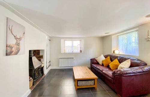 Marlborough House | Mortimer Cottage