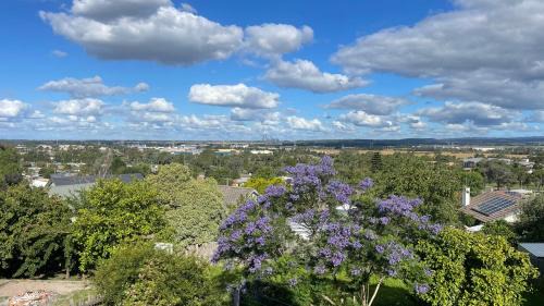 Morwell House | Morwell Pet friendly 3 BRMS Rental home Free Wi-fi