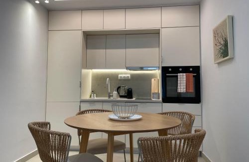 Athens City Centre Apartment | mosaic art apartment in plaka