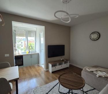 Tirana Apartment | Mosaic Cane Apartment 2