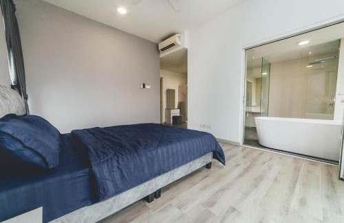 Central District Apartment | Mosaic Playhouse 3BR w Bathtub Pooltable Midvalley by Our Stay