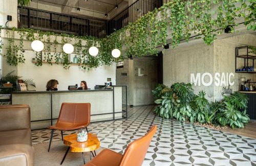Riomar Apartment | Mosaic Studios Buenavista