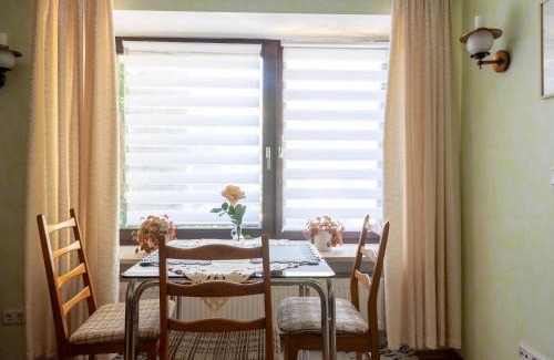 Wehlen Apartment | Moselle Vineyard Escape