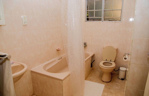Livingstone Bed & Breakfast | Mosi-O-Tunya Executive Lodge