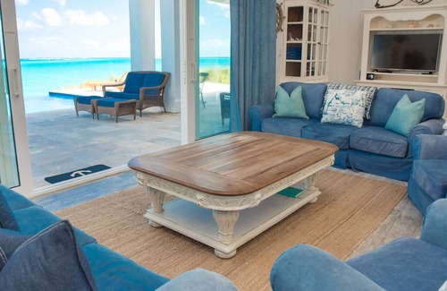 Great Exuma House | Most 5 Stars on the Island! Extremely Private on Sandy Beach...Stunning!