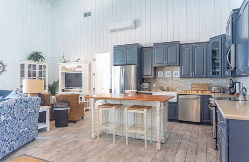 Great Exuma House | Most 5 Stars on the Island! Extremely Private on Sandy Beach...Stunning!