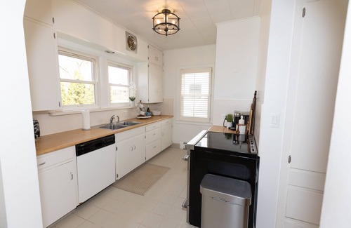 Burns Park House | Most desired neighborhood in Ann ArbornnSleeps 8. 4 bedrooms. 2 bathroomsn