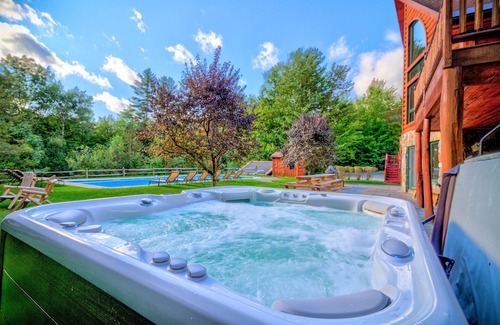 Wilmington House | Most Luxurious 7000 Sq. ft. Log Estate — Pool, Hot Tub, Privacy & Lake Access!