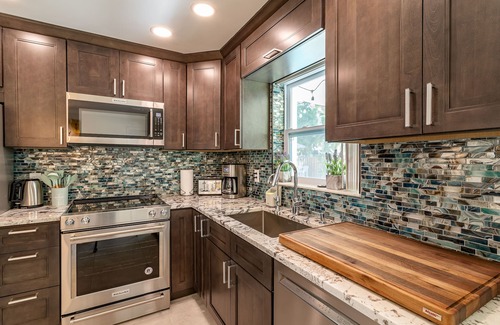 Boynton Beach House | Most Stylish Pool Home In Boynton Beach! Great area close to everything!
