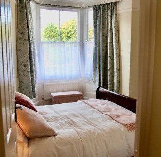 Llandudno Apartment | Mostyn Villa Free Private Parking