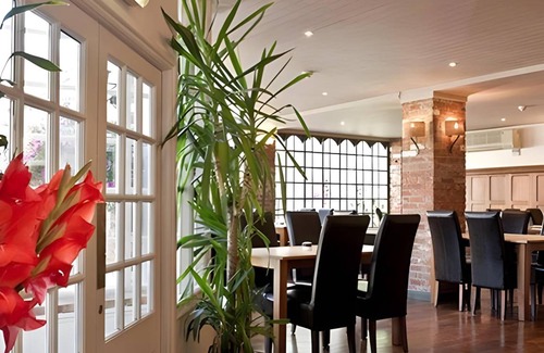Aldbury House | Motel ∙ 127 guests