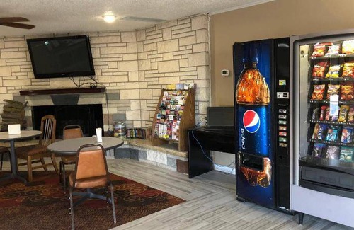 Hermiston Hotel | Motel ∙ 127 guests