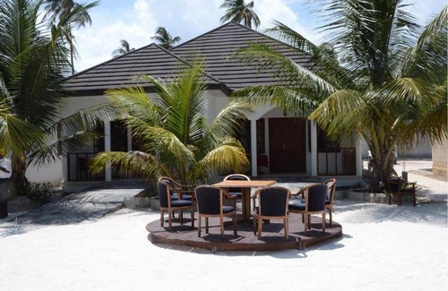 Pwani Mchangani House | Motel ∙ 16 guests