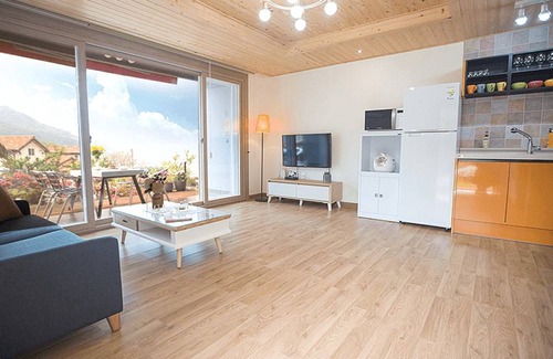 Hwagae House | Motel ∙ 2 guests