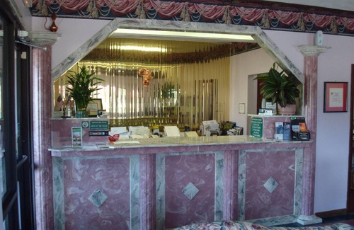 Hazlehurst Hotel | Motel ∙ 2 guests