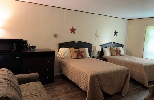 Crivitz Hotel | Motel ∙ 4 guests