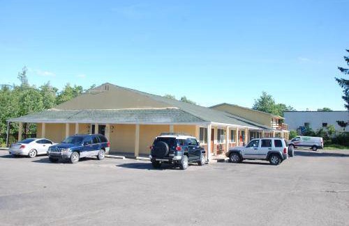Mount Laurel Hotel | Motel ∙ 4 guests