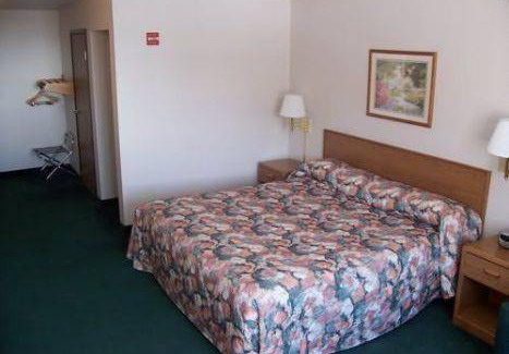 North Branch Hotel | Motel ∙ 5 guests