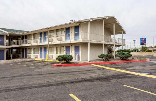 Canyon Acres Hotel | Motel 6 Albuquerque Northeast