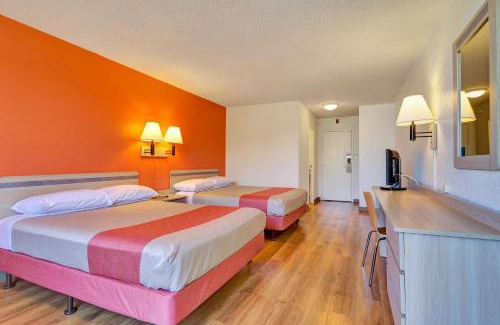 Belmont Hotel | Motel 6-Belmont, CA - San Francisco - Redwood City