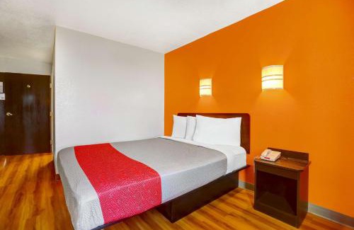 Pomerene Hotel | Motel 6-Benson, AZ