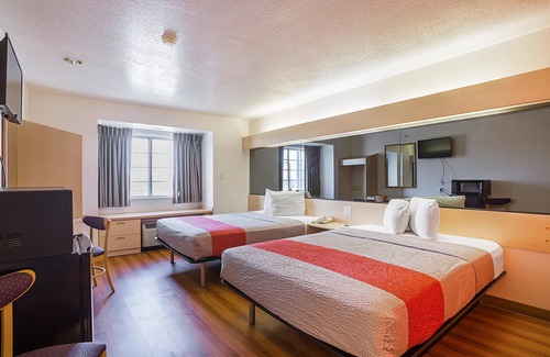 Bernalillo Hotel | Motel 6 Bernalillo, NM