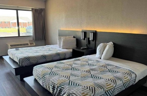 Cedar Rapids - Iowa City Hotel | Motel 6 Cedar Rapids, IA