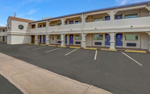 Clovis Hotel | Motel 6-Clovis, NM