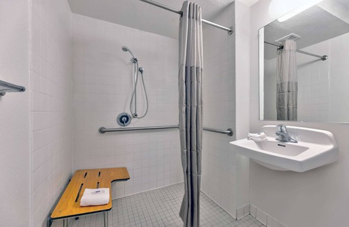 Columbus Hotel | Motel 6 Columbus, GA