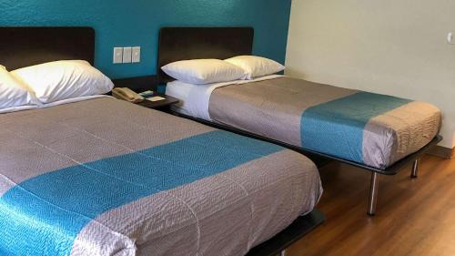Daytona Beach Hotel | Motel 6-Daytona Beach, FL - Speedway