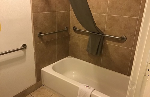 Espanola Hotel | Motel 6 Espanola, NM
