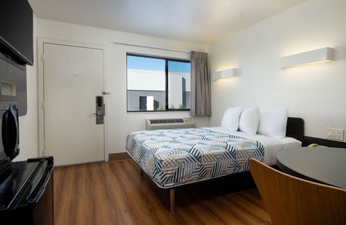 Goleta Hotel | Motel 6 Goleta, CA - Santa Barbara