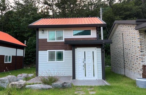 Jindo-gun House | Motel ∙ 6 guests