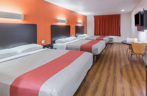 Hutchins Hotel | Motel 6 Hutchins, TX