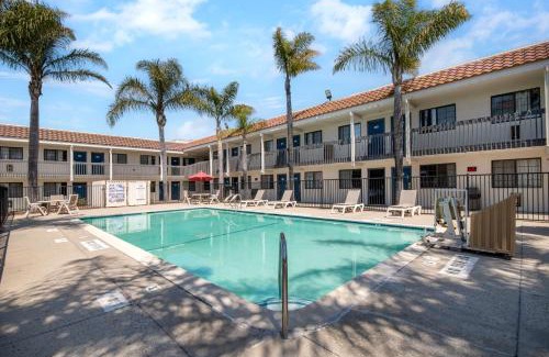 Lompoc Hotel | Motel 6-Lompoc, CA