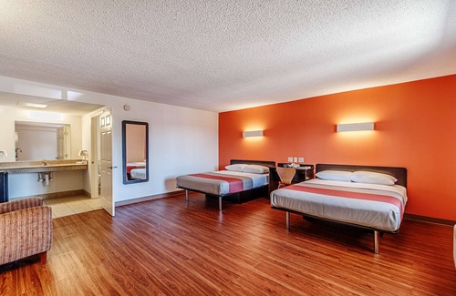 Potomac Hotel | Motel 6 Martinsburg, Wv