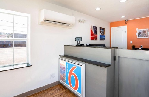 Odessa Hotel | Motel 6-Odessa, TX - 2nd Street