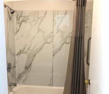 Parkersburg Hotel | Motel 6-Parkersburg, WV