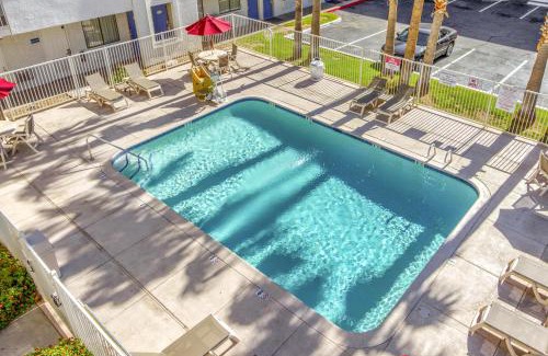 Interchange Square Hotel | Motel 6-Phoenix, AZ - West