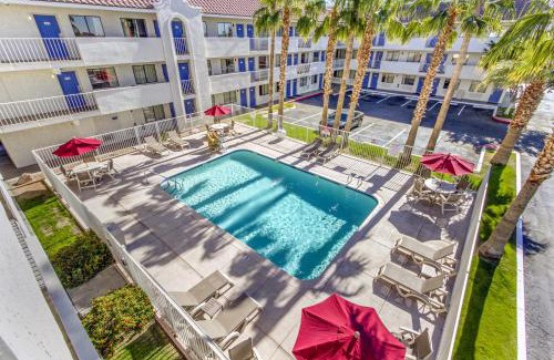 Interchange Square Hotel | Motel 6-Phoenix, AZ - West
