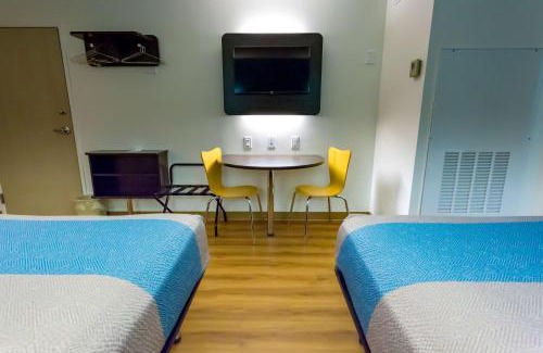 Pottstown Hotel | Motel 6-Pottstown, PA