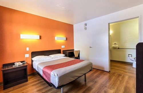 East San Jose Hotel | Motel 6 – San Jose, CA - South