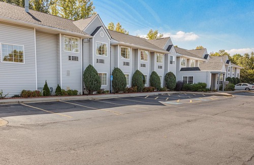 Simpsonville Hotel | Motel 6 Simpsonville, SC - Greenville