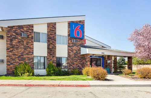 Spokane Valley Hotel | Motel 6-Spokane, WA - East