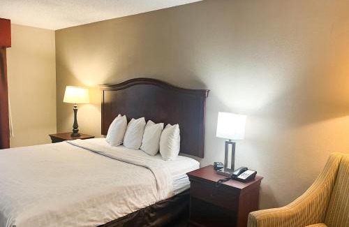 Aquia Harbour Hotel | Motel 6 Stafford, VA Quantico