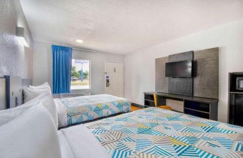 Sulphur Hotel | Motel 6-Sulphur, LA
