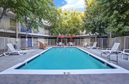 Sunnyvale Hotel | Motel 6-Sunnyvale, CA - North