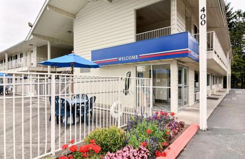 Tumwater Hotel | Motel 6-Tumwater, WA - Olympia
